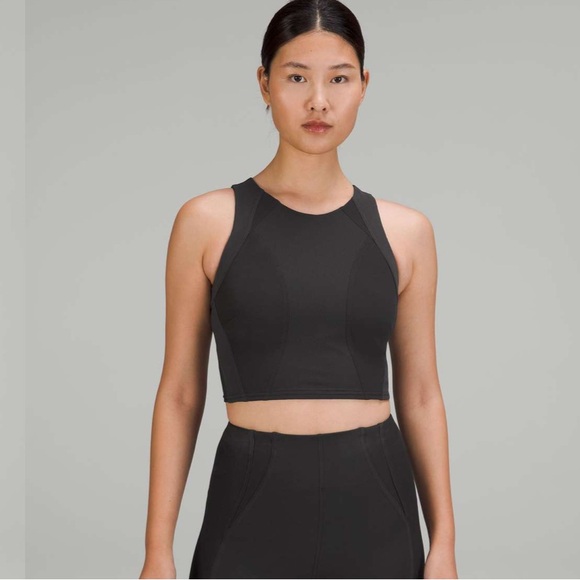 lululemon athletica Other - Lululemon Mesh Panelled Training Shelf Tank Top Black Size 10 EUC